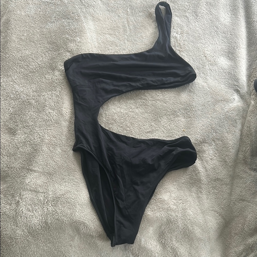 Zara Black One-Shoulder Swim One Piece